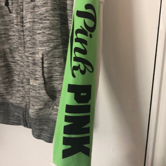 VS PINK lightweight jacket - Picture 3 of 3